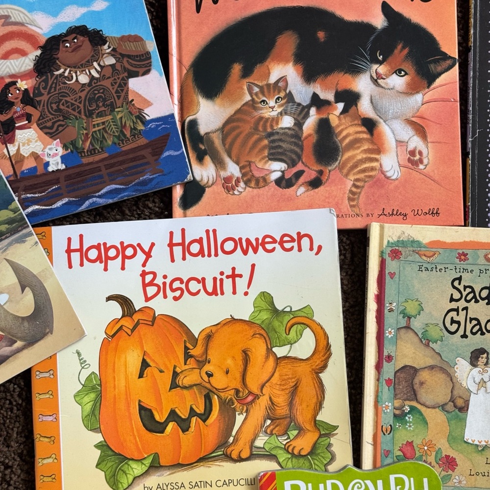Children's Book Collection - Picture 3 of 5